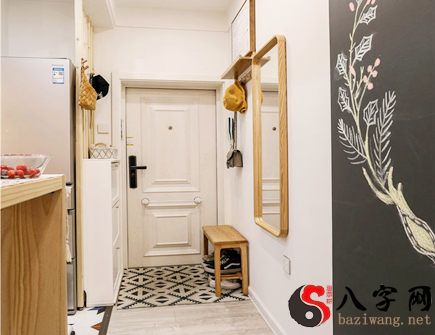 入门挂镜子的风水好不好 入门挂镜子的风水好不好