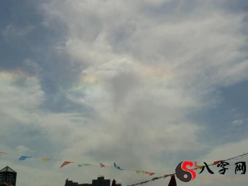 梦见天空出现菩萨