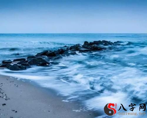 梦见大海把我的东西都冲走